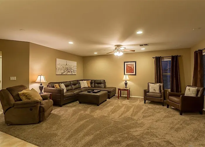 Litchfield Manor Holiday home *