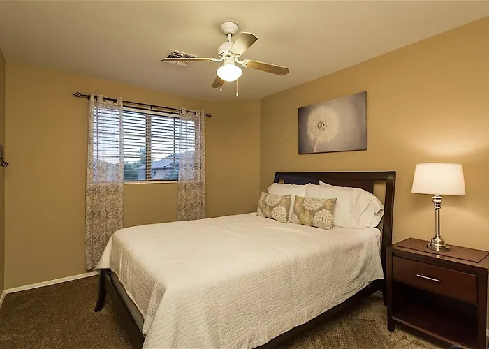 Litchfield Manor * Litchfield Park